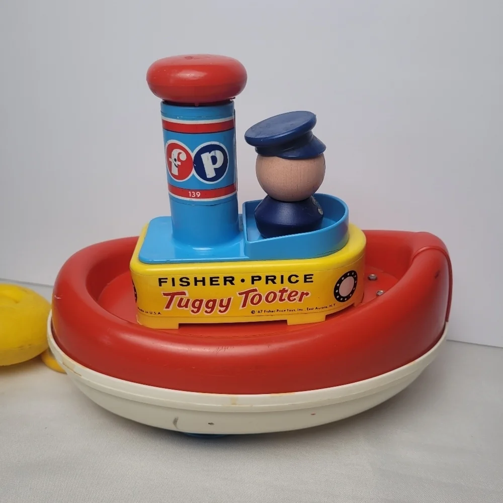 Vintage Fisher Price Tuggy Tooter Pull Along Toy 1967